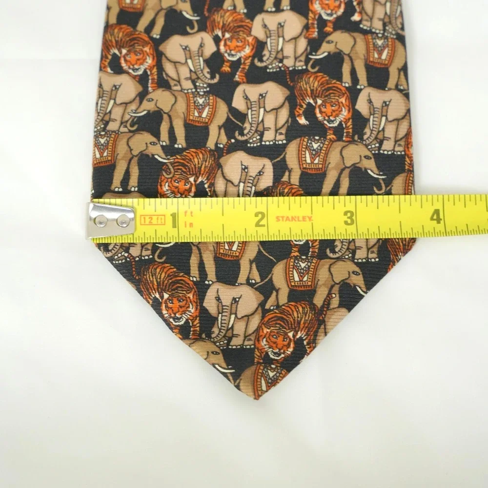 BROOKS‎ BROTHERS Makers Men's 100% Silk Necktie USA Designer ANIMALS Black/Gray